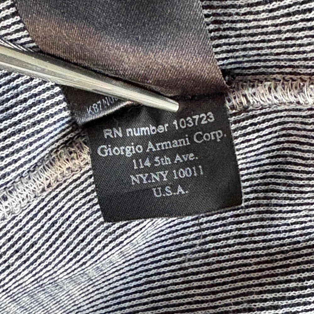 Giorgio Armani Black Label - Herringbone Knit Navy Blazer | Sz 48 | 3 Button - Picture 10 of 10